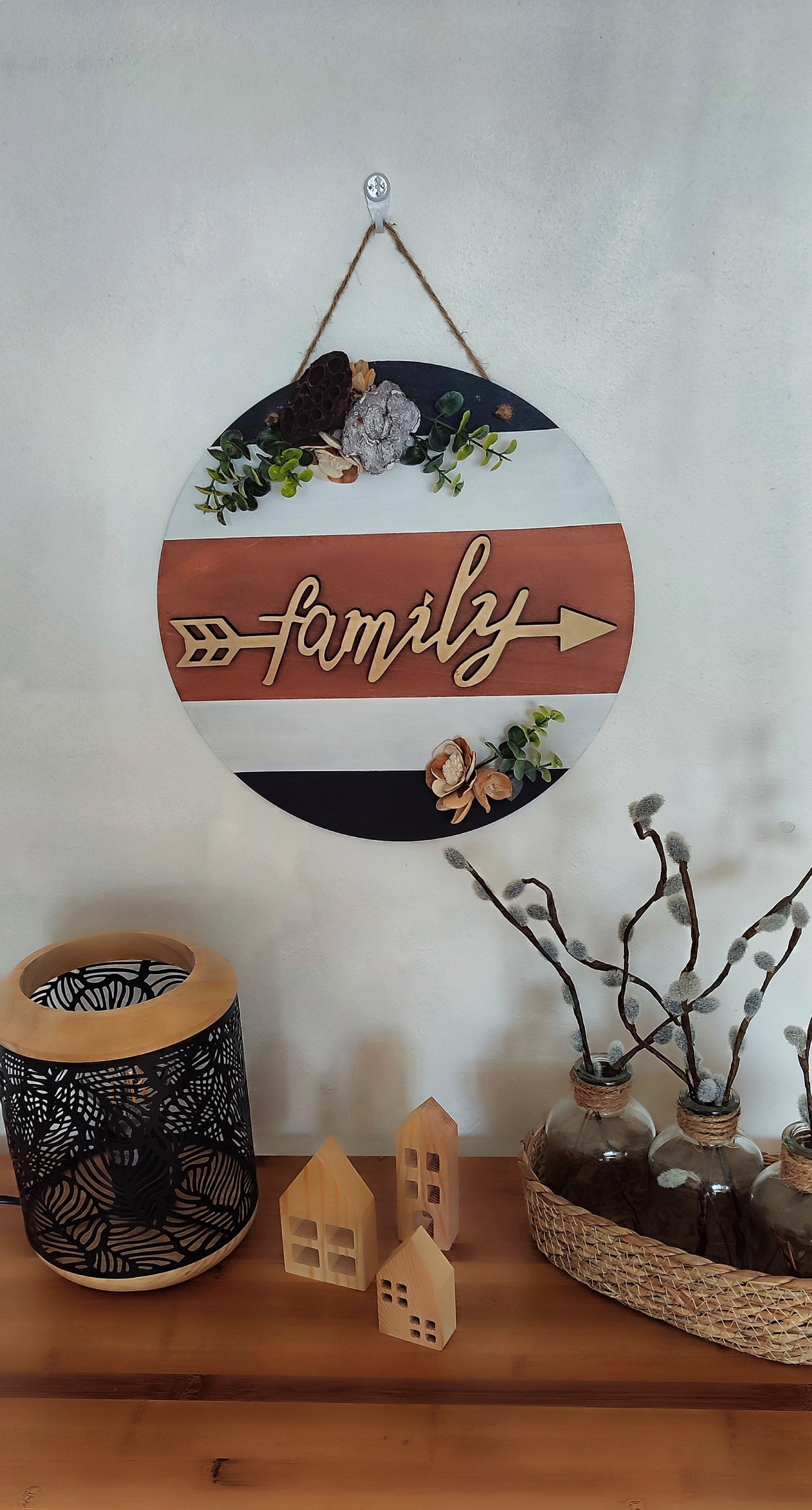 Décoration murale ronde en bois "Family"