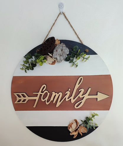 Décoration murale ronde en bois "Family"